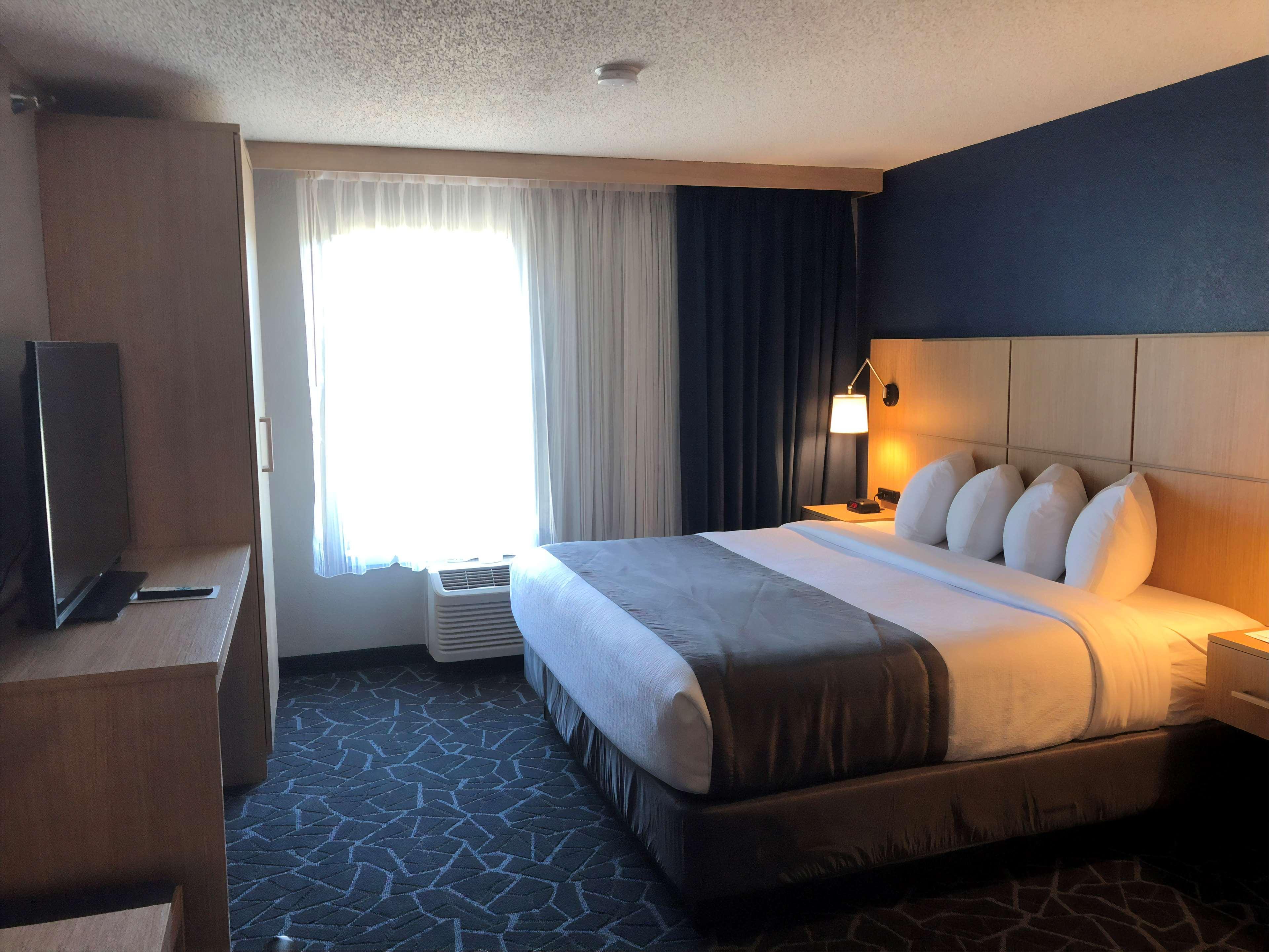 Best Western Eau Claire South Экстерьер фото