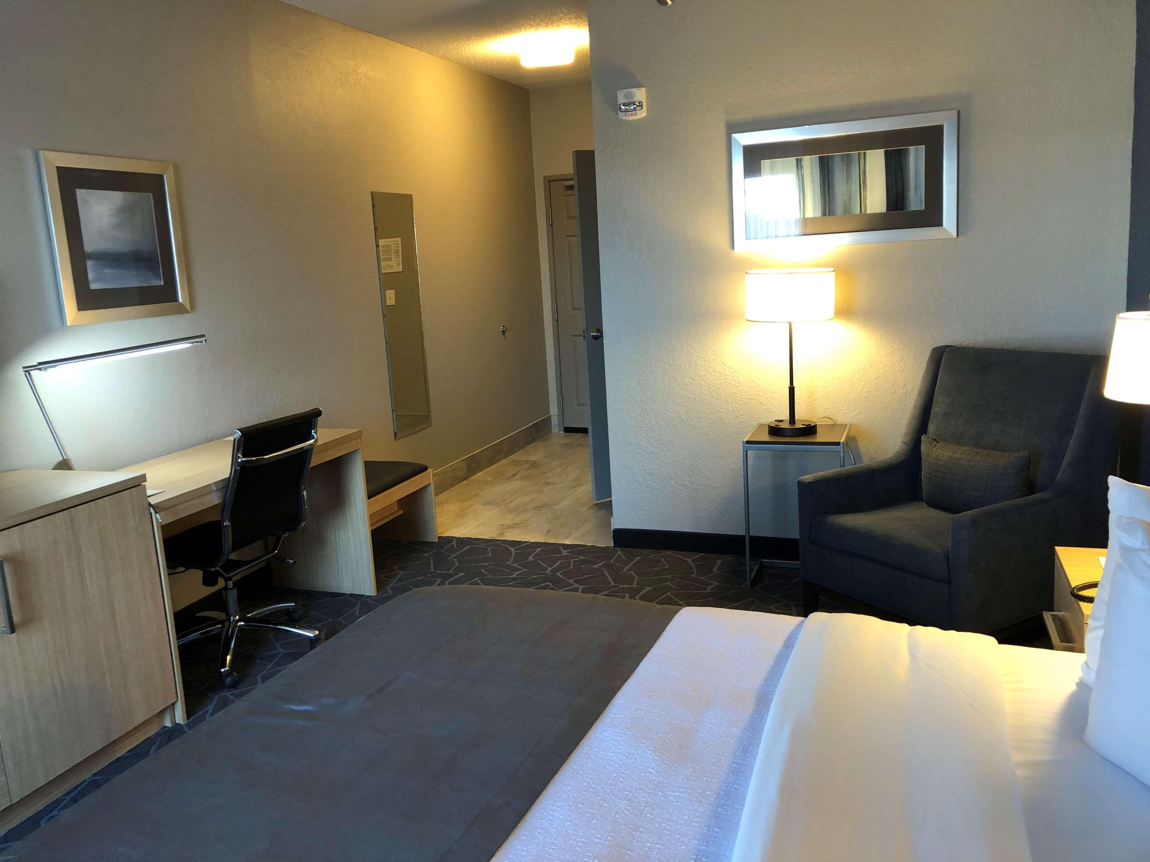 Best Western Eau Claire South Экстерьер фото